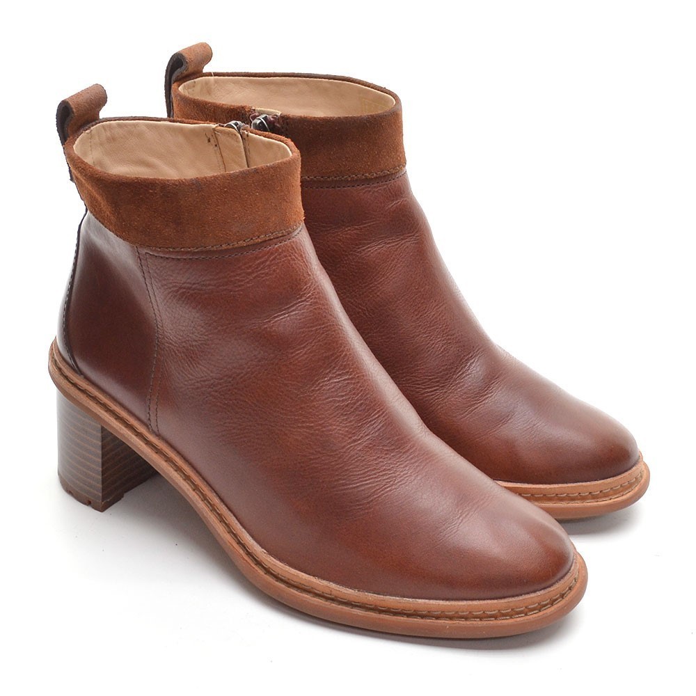 Clarks Trace Shine Tan Leather Heeled  Ankle Boots 8.5 M
